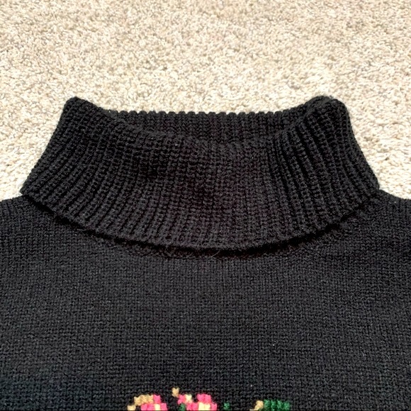 Vintage 90s Embroidered Turtleneck Sweater by Chinawear Sz L - Picture 5 of 10
